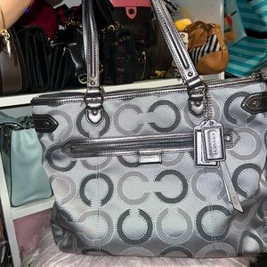 Coach Daisy Dot Outline Tote Grey/Silver Metalic